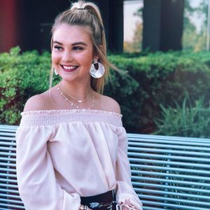 Meet your Posher, Alycia